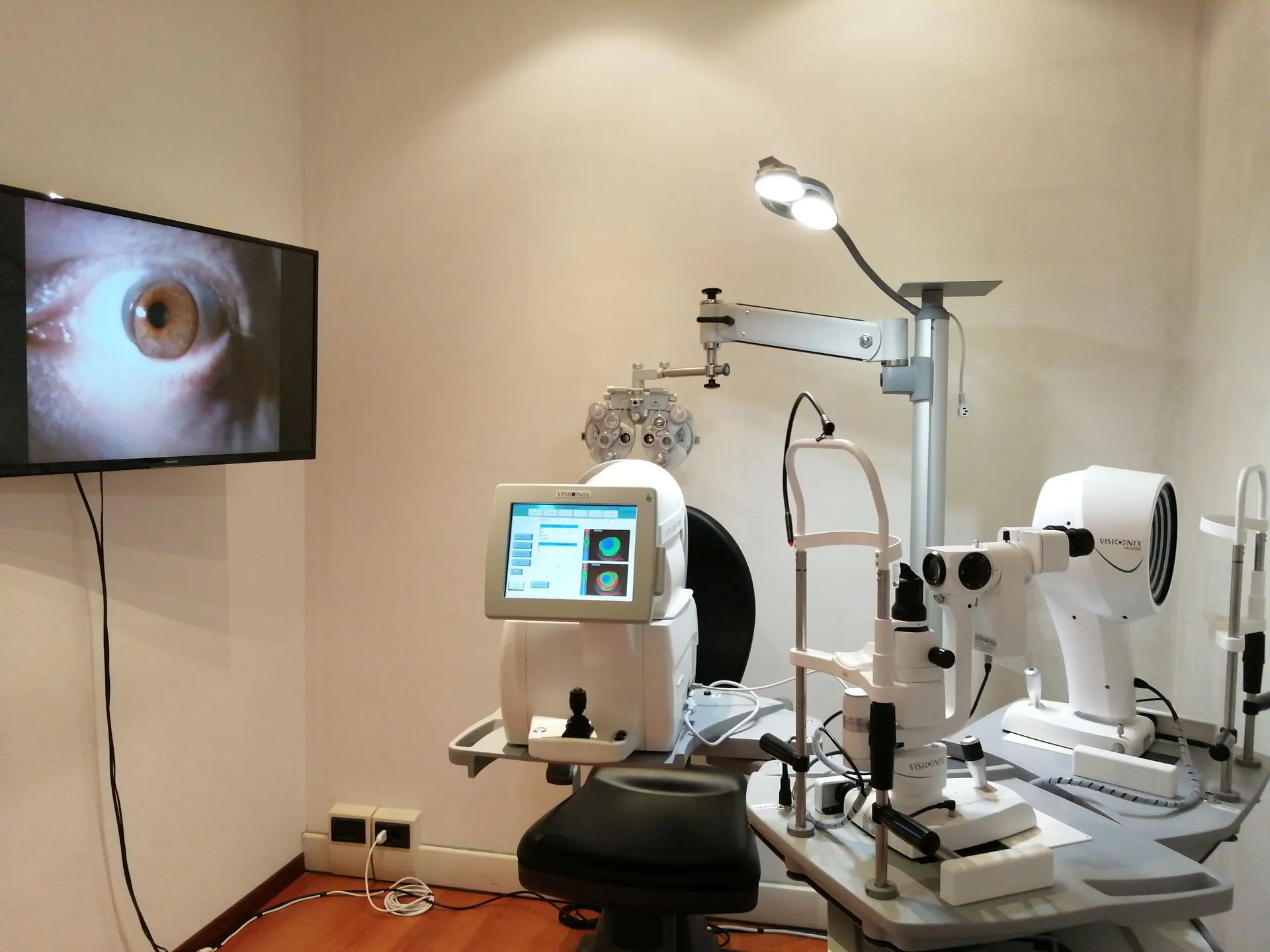 Esame visivo optometrico nel centro ottico di Como